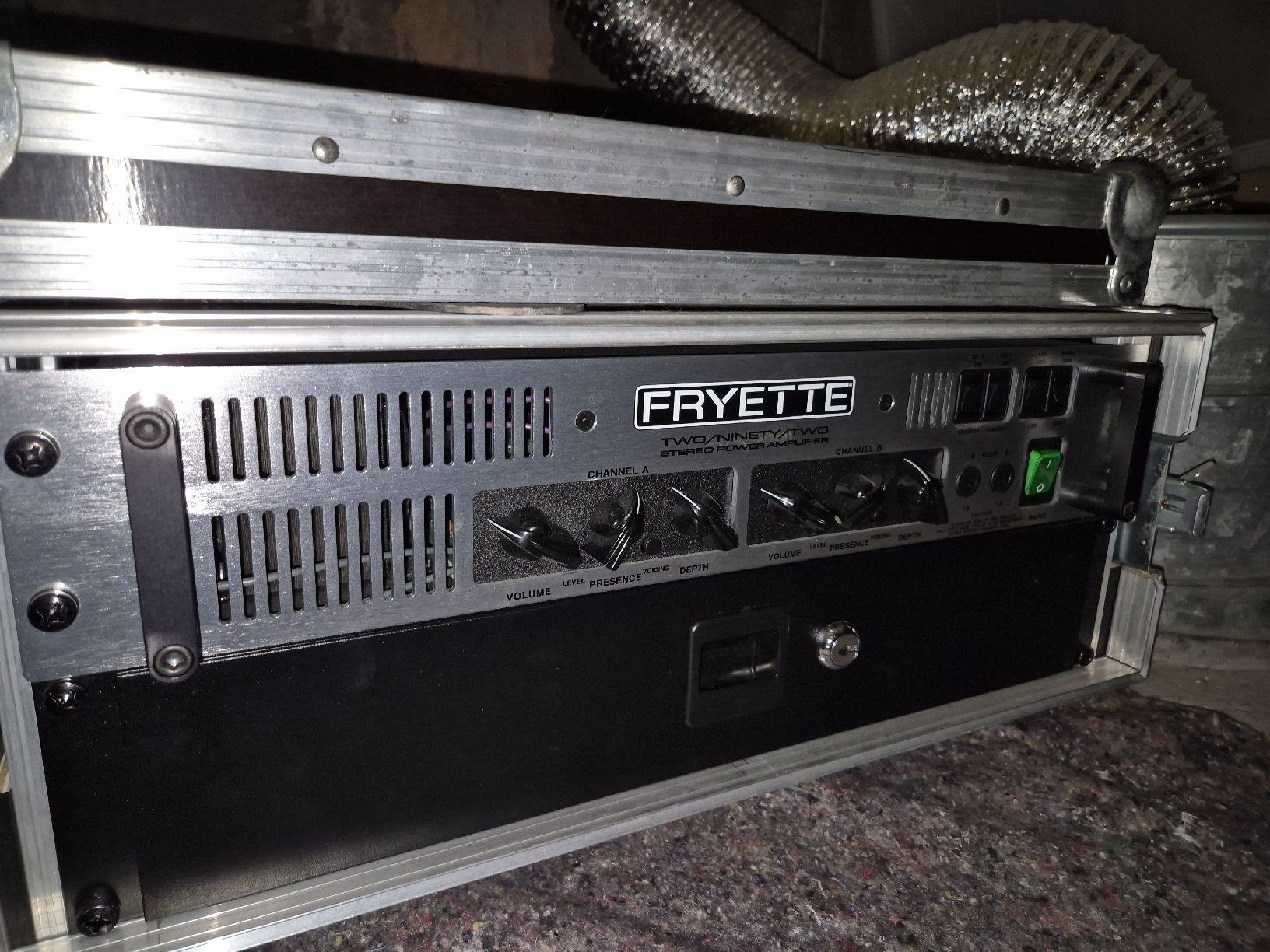 Amplificateurs: Fryette 2/90/2 Amplificateur de Puissance Stéréo à Lampes – D'occasion à Yverdon-les-Bains par Dormondm