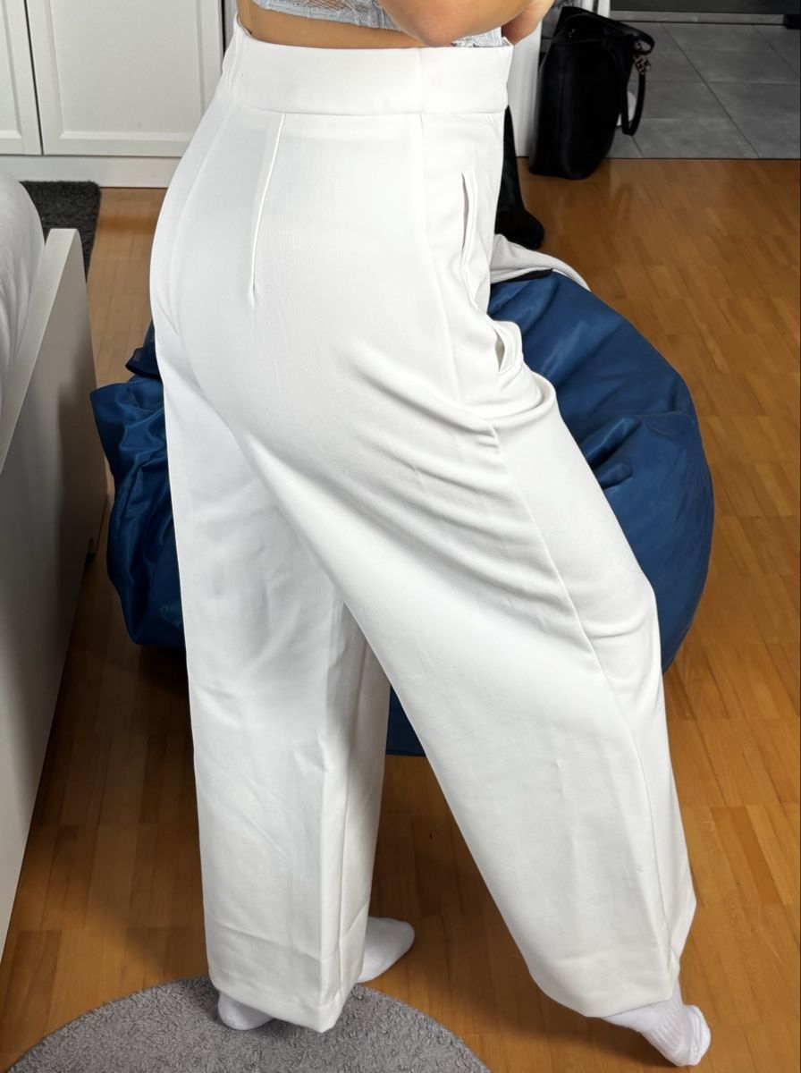 Stradivarius Pantaloni: Stoffhose weiss, XS – Nuovo (secondo la descrizione) da Basel venduto da Vaniiiy 2