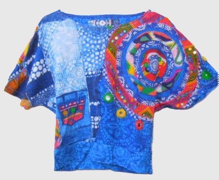 Gr. 98 / 104 DESIGUAL Shirt blau bunt Ärmel "Fledermaus-Cut