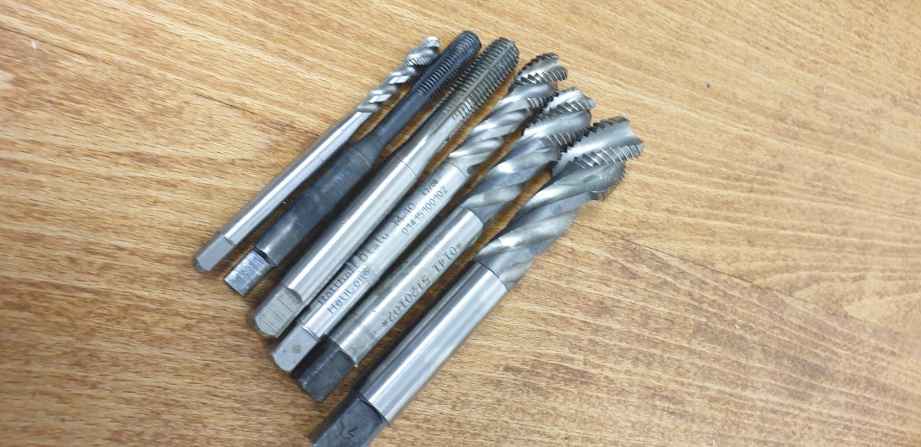 Tutti gli attrezzi: Helicoil gewindebohrer set – Usato da Langenthal venduto da Physycer0
