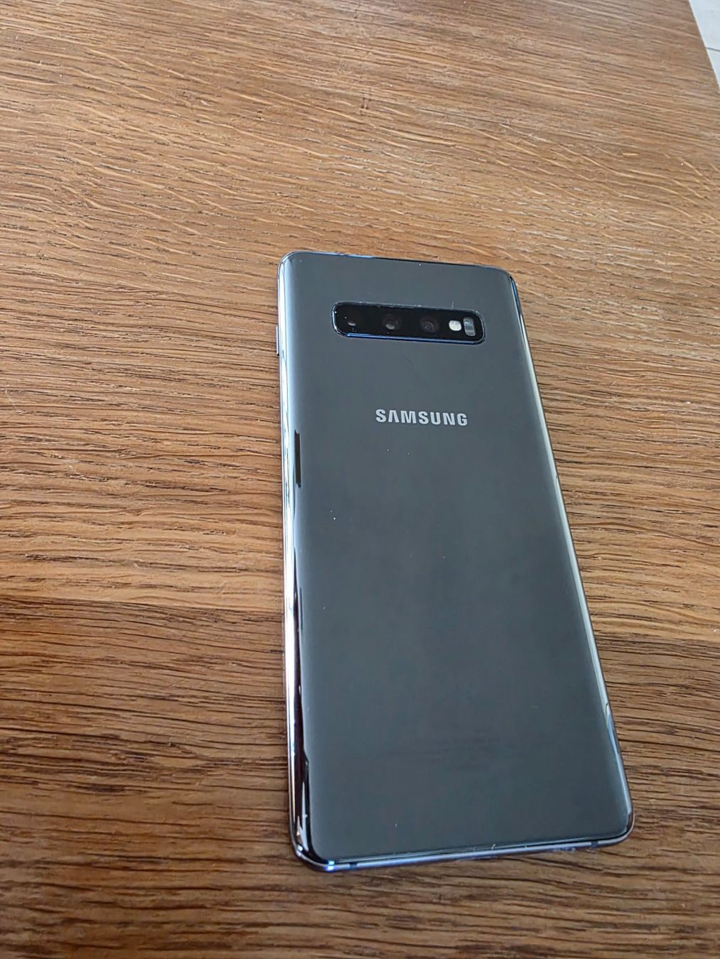 Samsung Telefoni cellulari / Smartphones: Samsung Galaxy S 10+ – Usato da Mühlau venduto da aneil 1