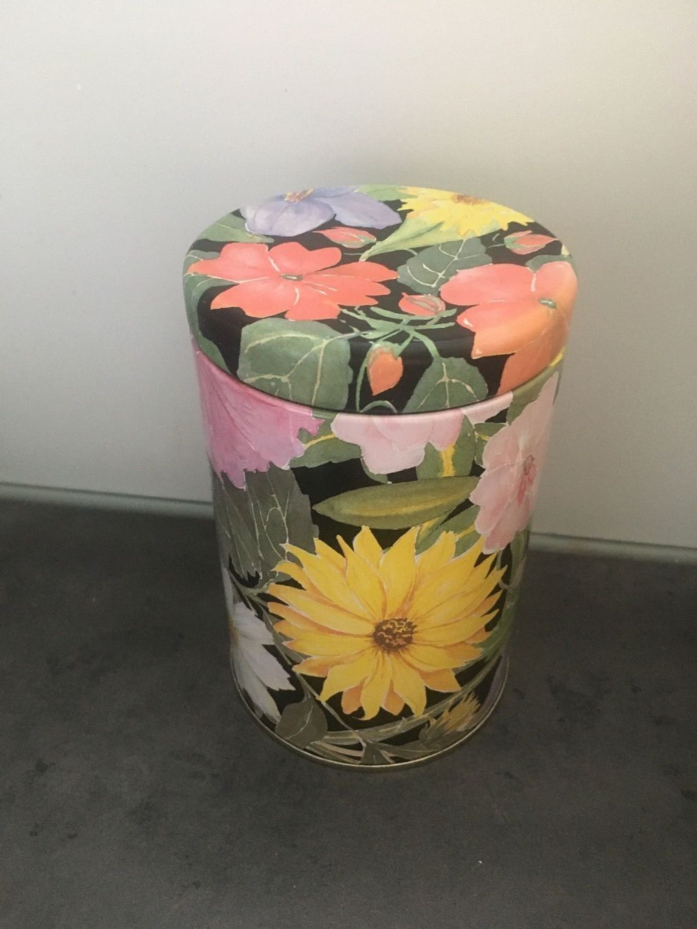 Dosen: Vintage Designer Blechbüchse – Gebraucht aus Baden von swiss-alps