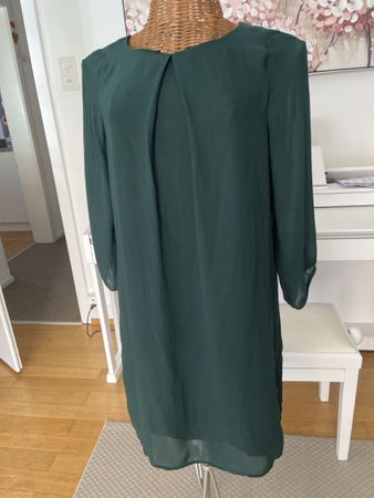 Kleid dunkelgrün, H&M, M, mit Etikett