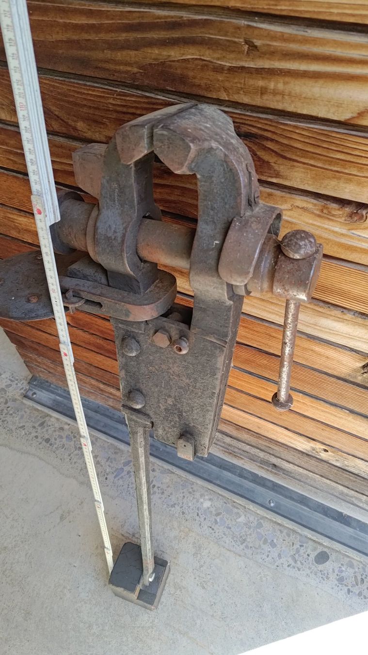 Tous les outils: Schmiedeschraubstock – D'occasion à Gerzensee par cobo02 1