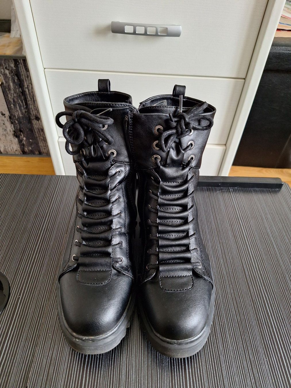 Bugatti Scarpe da donna: Coole Schnürboots Gr. 38 Bugatti – Usato da Worb venduto da nfsolutions