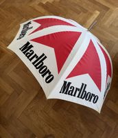 Alter (ca. 50 Jahre) Marlboro Regenschirm