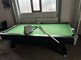 Billiardtisch