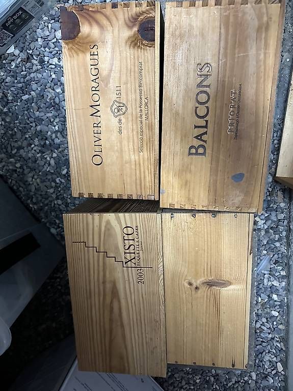 Autres: 4 Weinkisten Holzboxen – D'occasion à Muttenz par anna123 1