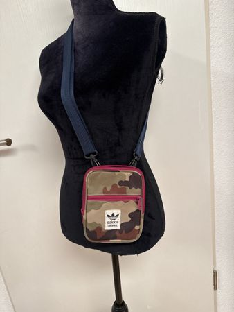 Adidas Umhängetasche  Tasche klein