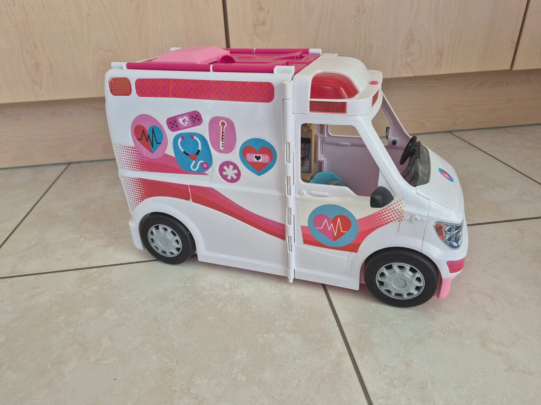 Giocattoli: Barbie Krankenwagen – Usato da Lengnau AG venduto da Mefari 2