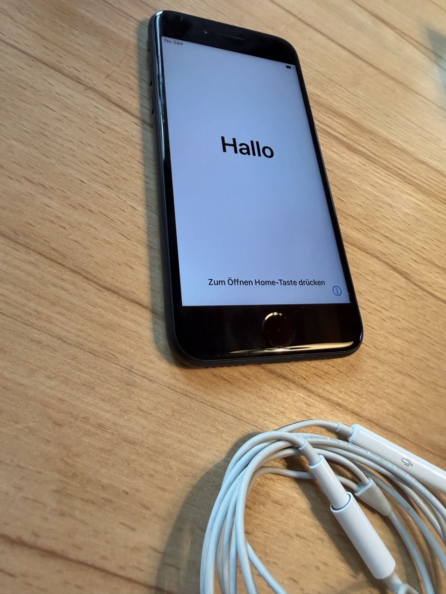 Apple Handys / Smartphones: iPhone 7 128GB  – Gebraucht aus Chur von Sim7000 5