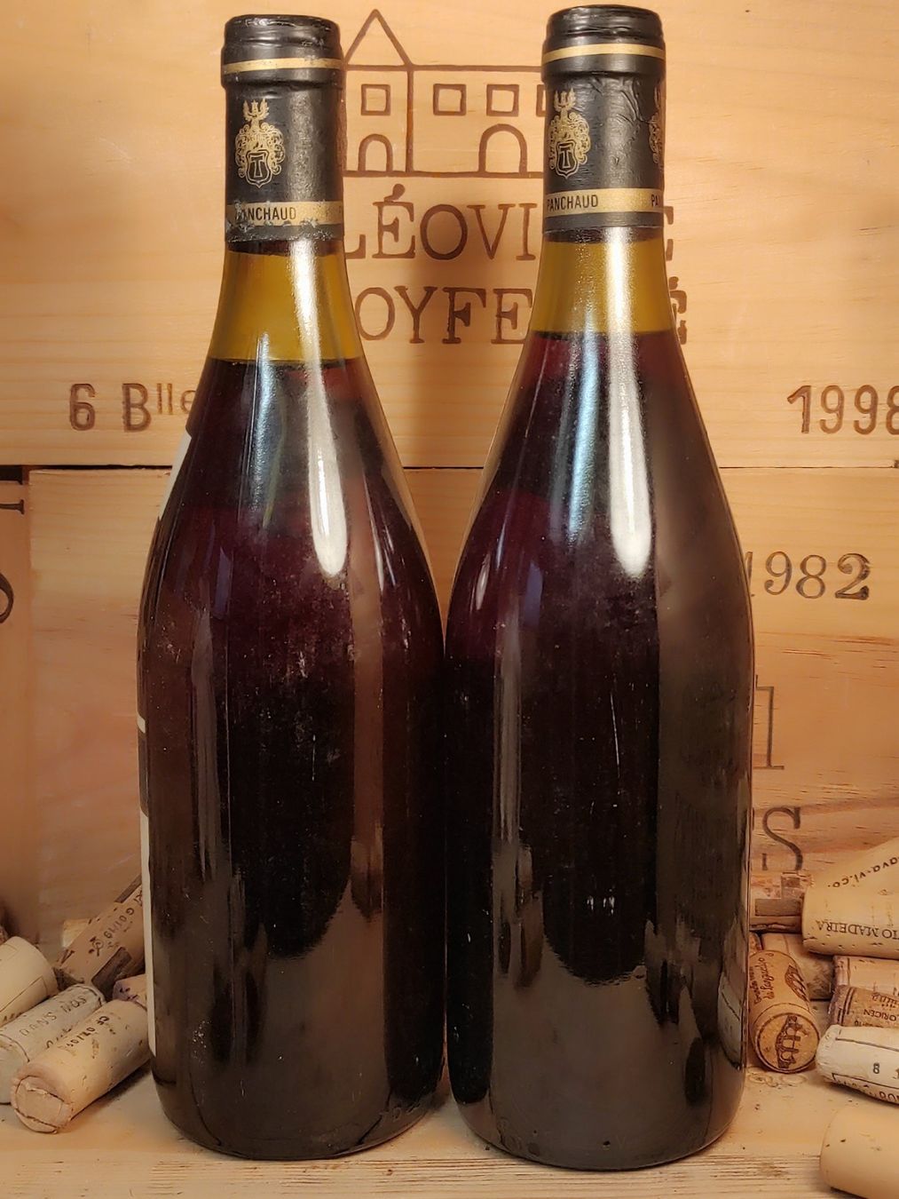 Vino: 2 x 1982 Beaujolais Saint Amour – Nuovo (secondo la descrizione) da Büsserach venduto da Vintage-vins 1
