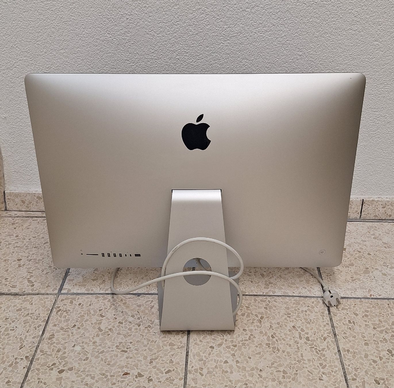 Apple Ecrans: Monitor von Apple Mac ca. 31 Zoll – D'occasion à Basel par Kunterbunt12 1