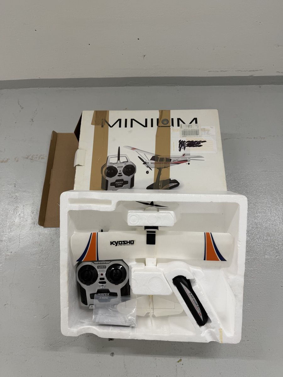 Modellismo RC: 2 RC-Flugzeuge im Set mit Originalverpackung – Usato da Wangen an der Aare venduto da Flo_kaufm 2
