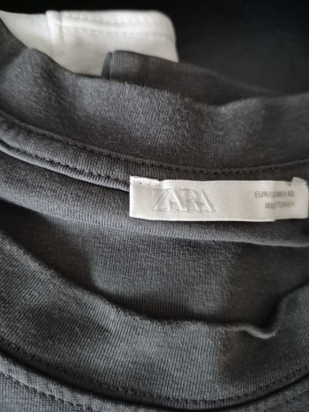 Zara T-shirts: Zara T-Shirt – D'occasion à Neu St. Johann par cim_vv6n 2