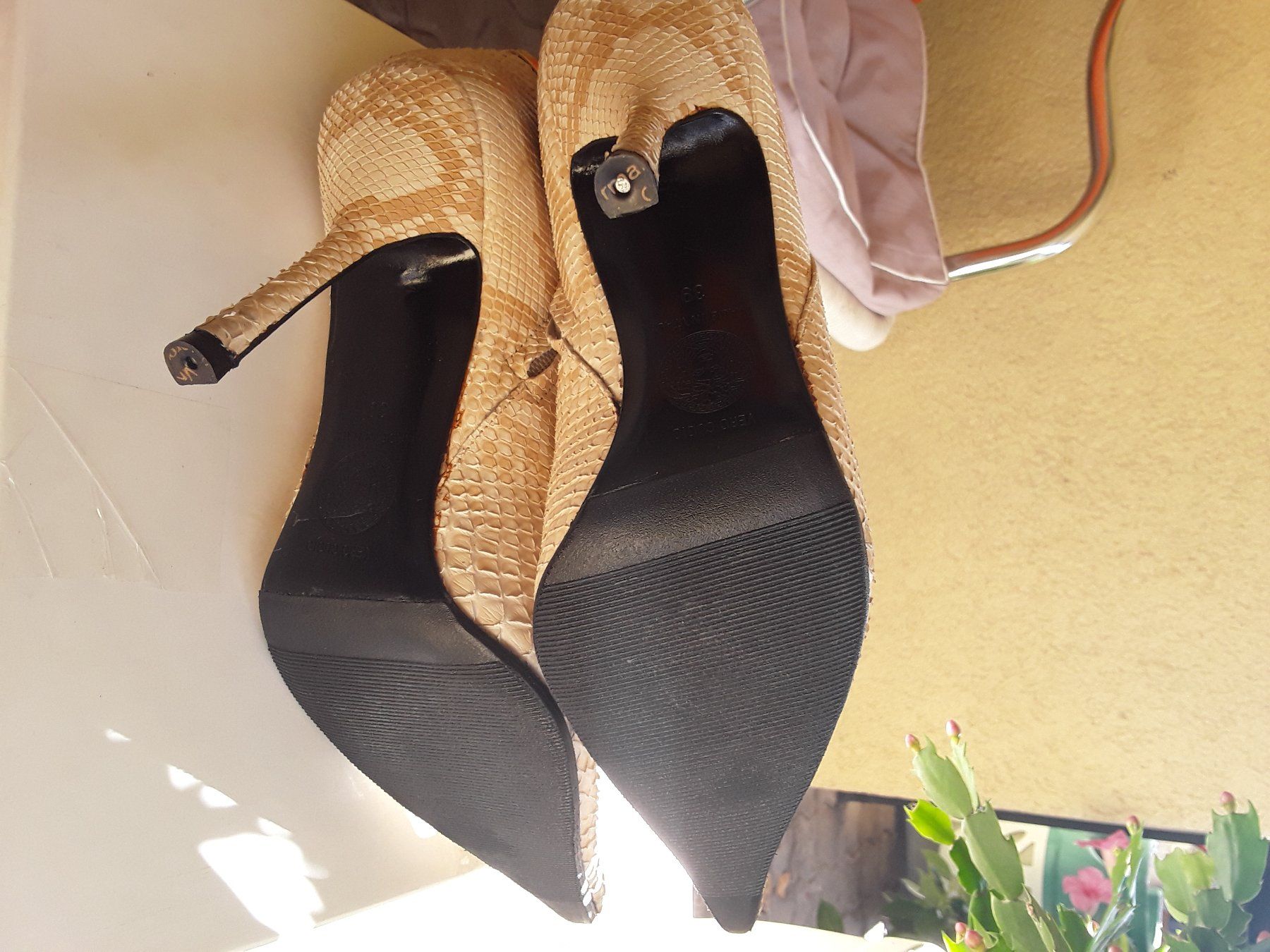Versace Scarpe da donna: Versace stifeletten – Usato da Brugg AG venduto da Ljubinka0410 1