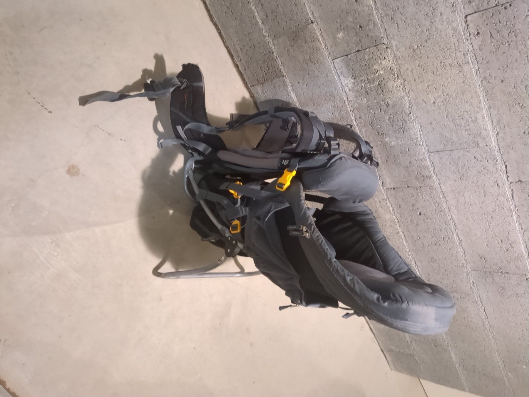 Deuter Bauch- & Rückentragen: Sac a dos porte enfants deuter – Gebraucht aus Marly von Marcbovigny 4
