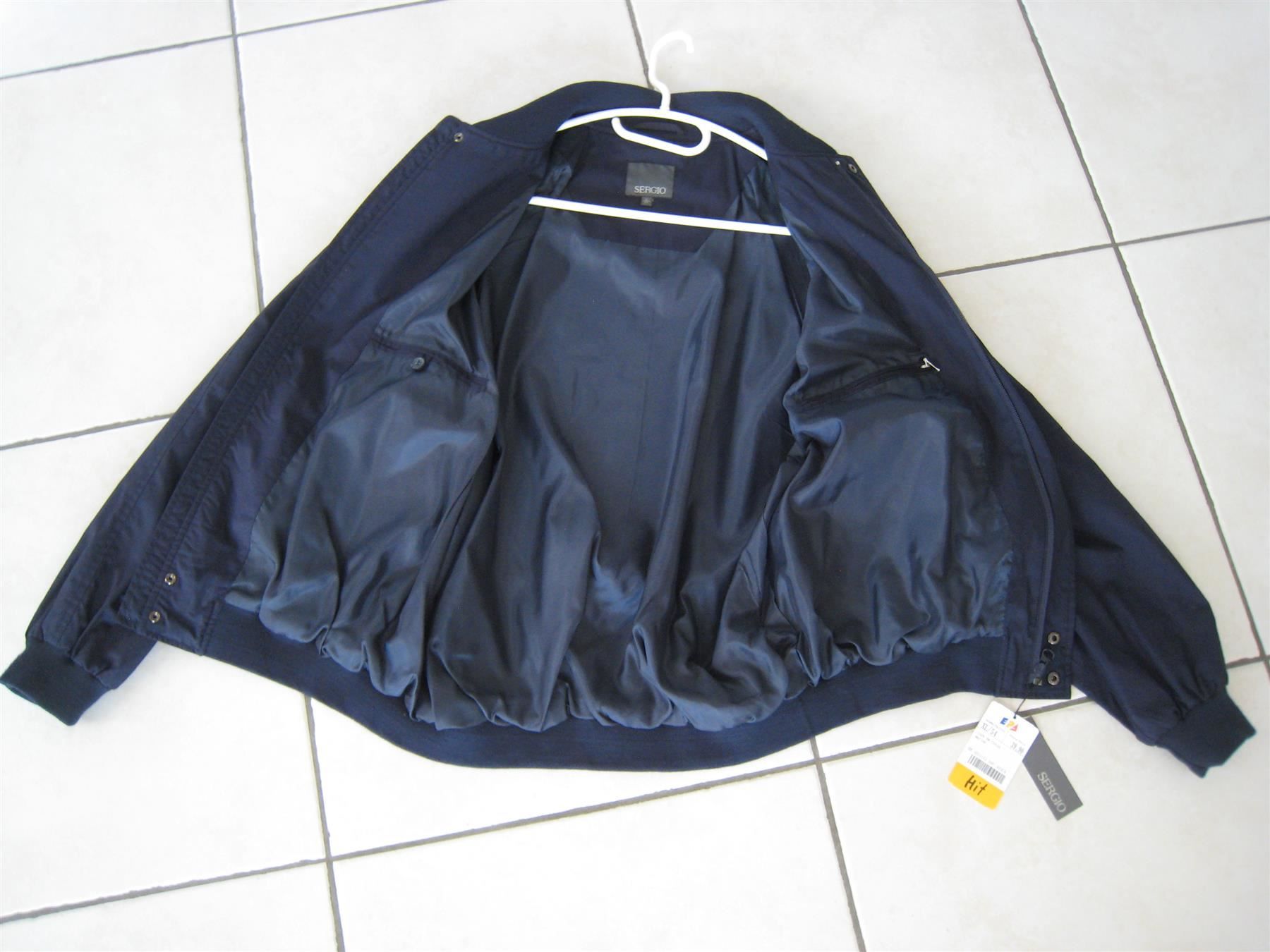 Giacche: ***** Sergio-Jacke – neu – Nuovo e nell'imballaggio originale da Villaz-St-Pierre venduto da Ubid 1