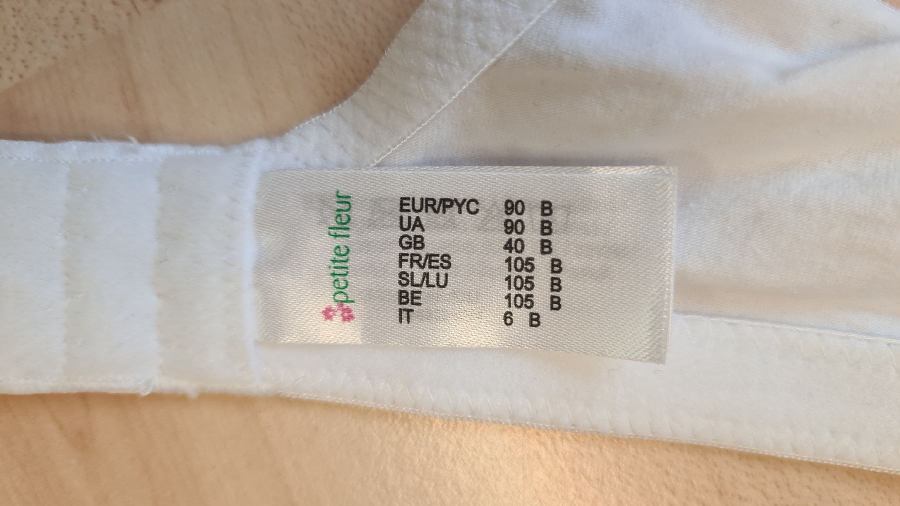 Altra biancheria intima: neue BHs Petite Fleur Gr. 90B – Nuovo (secondo la descrizione) da Ennetbaden venduto da lili2003 2