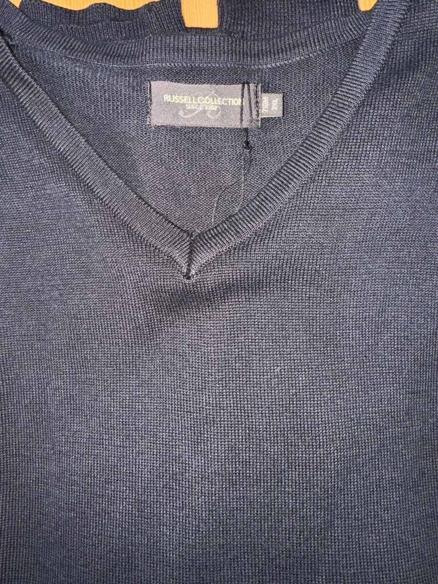Maglioni & Felpe: Russell Collection Pullover, Schwarz, Grösse 2xl – Nuovo e nell'imballaggio originale da Altdorf UR venduto da Lilelo82 2