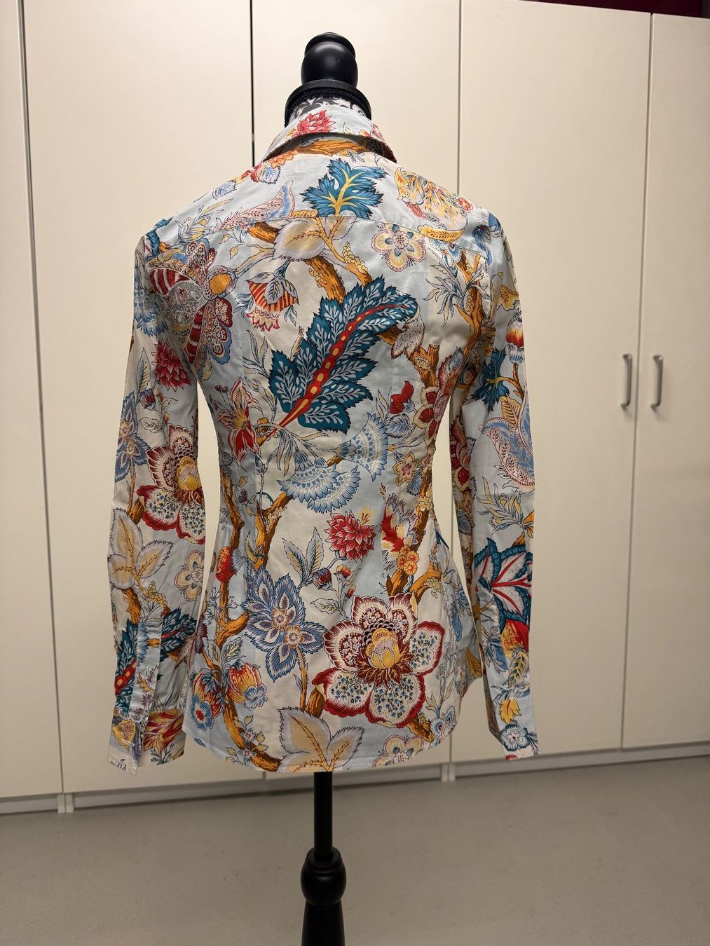 Etro Chemisiers: ETRO Bluse – D'occasion à Urdorf par Magdella 4