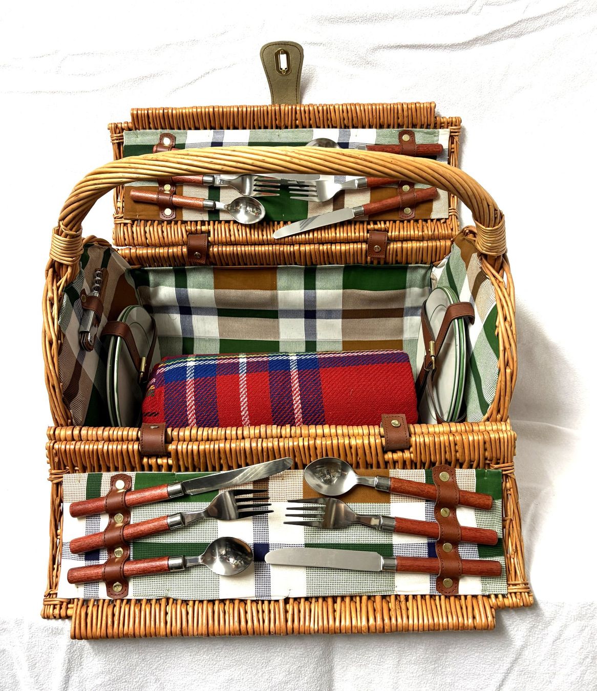 Sonstiges für Haushalt & Wohnen: Picknickkorb "Les jardins de la comtesse" Amazon: CHF 149.- – Neu (gemäss Beschreibung) aus Glattbrugg von Ariel012