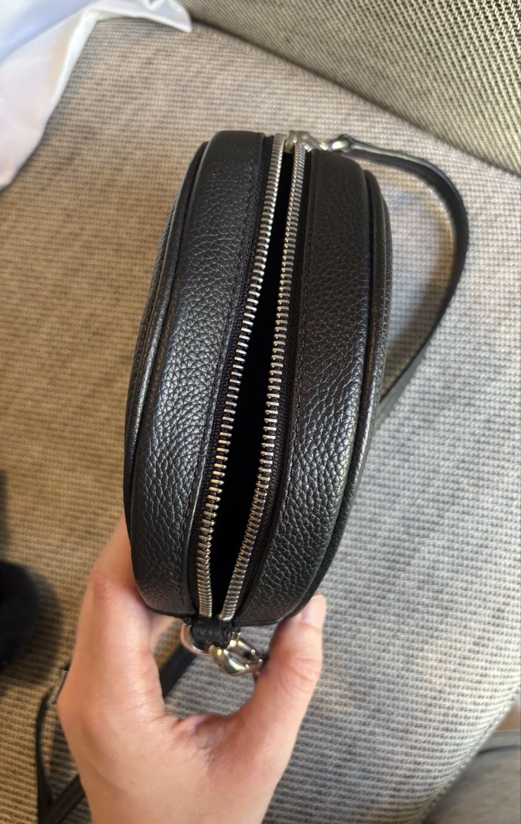 Michael Kors Borse da donna: Michael Kors small round black cross bag – Usato da Zürich venduto da fra_f66n 4