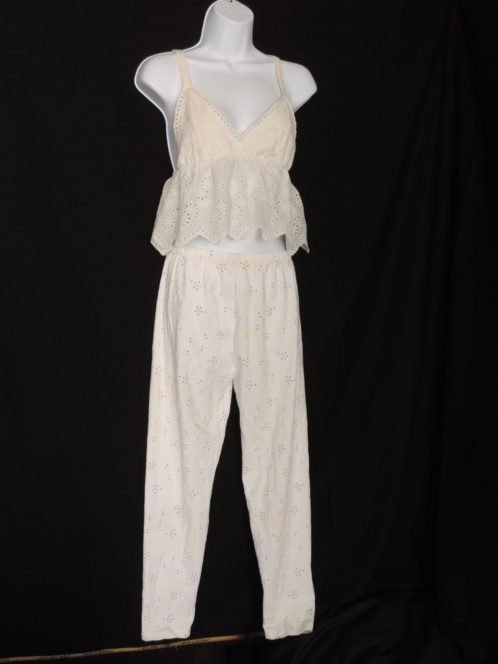 Lotti di vestiti: ensemble dentelle blanc – Usato da Genève venduto da Axelle333 4