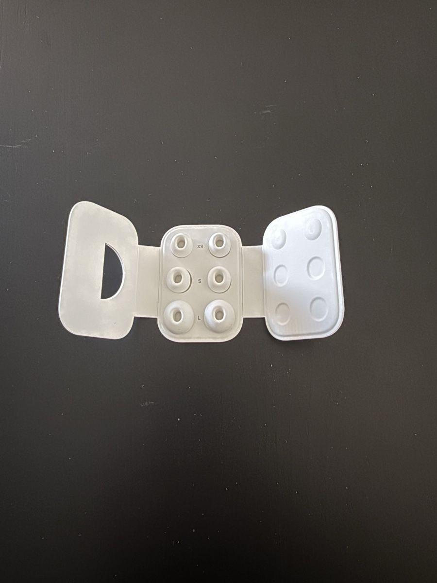 Apple Cuffie: Apple AirPods Pro - Ear Tips - Replacement Set - NEW 50 – Nuovo (secondo la descrizione) da Coldrerio venduto da Crivelli