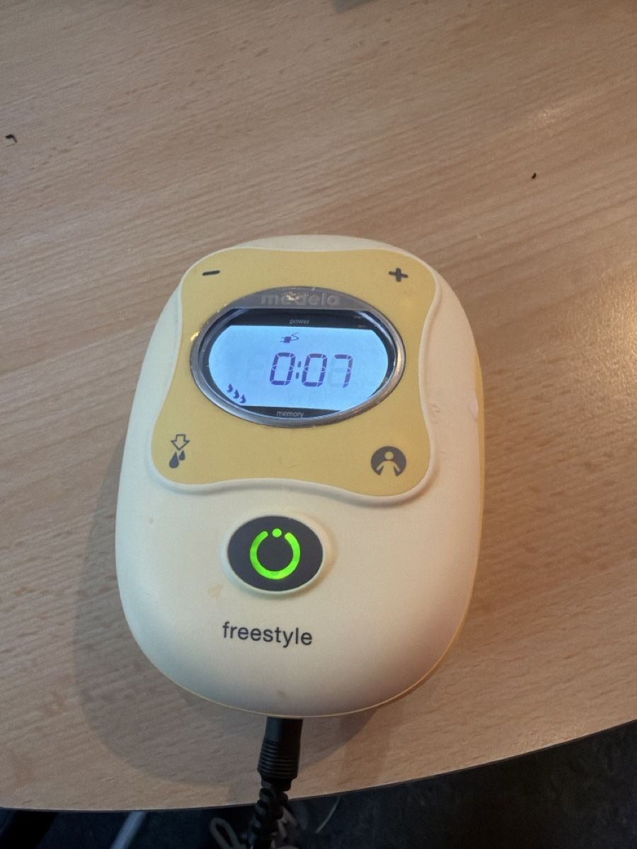 Medela Accessoires pour allaitement: medela freestyle  – D'occasion à Dübendorf par BAGAG 2