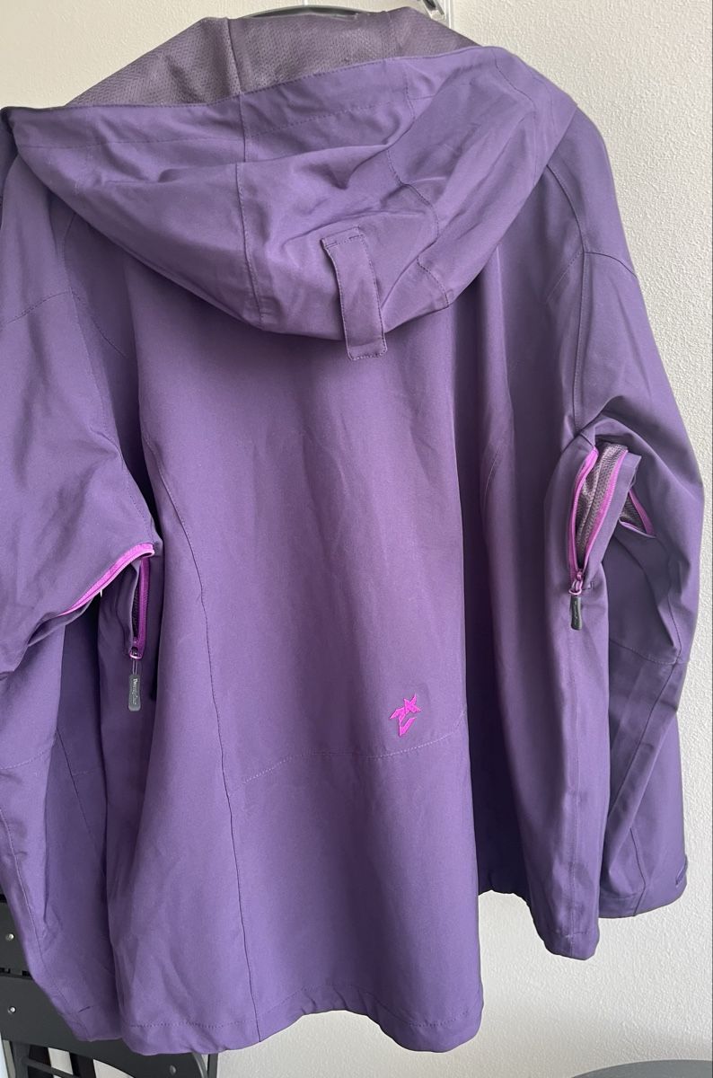 Jacken: Outdoor Jacke von 24 – Gebraucht aus Wattwil von Zeemeermin 1