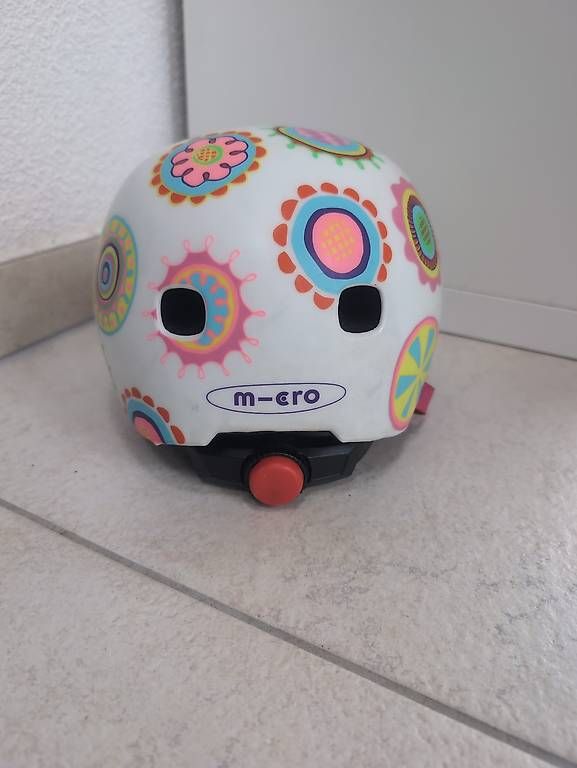 Caschi: Micro Kinder Fahrradhelm Gr. 48cm-53cm – Usato da Alberswil venduto da __colafroeschli__ 2