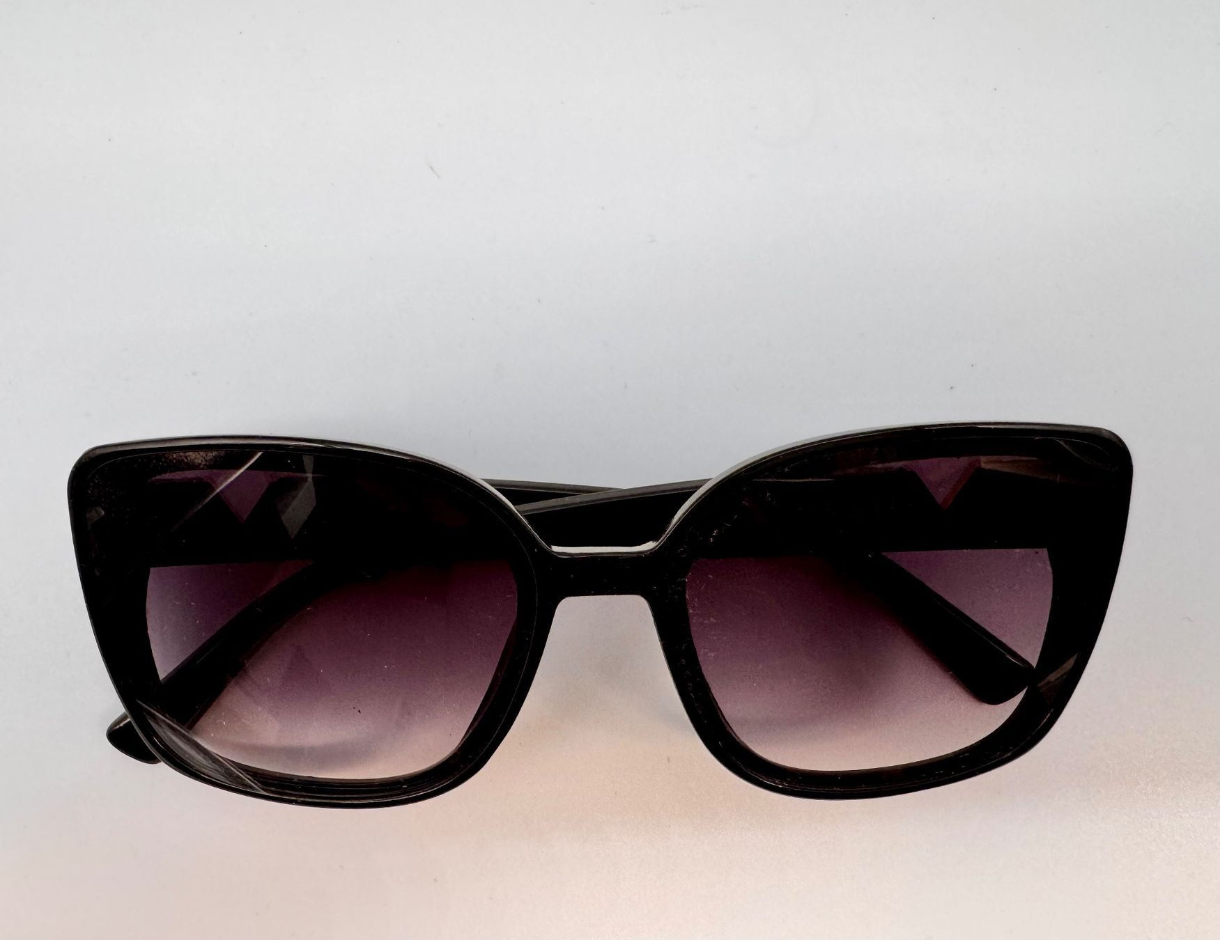 Brillen & Gläser: Damen Sonnenbrille – Gebraucht aus Hermetschwil-Staffeln von Mobile2013 3