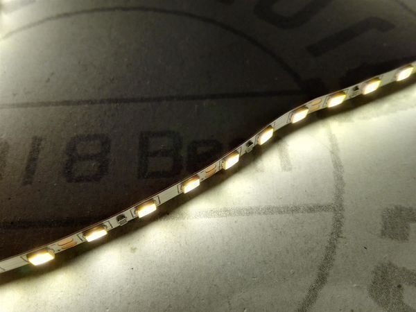 Lichterketten & Leisten: LED-Streifen 3mm extraschmal, warmweiss 12V 5m – Neu (gemäss Beschreibung) aus Luzern von Salefactory 1