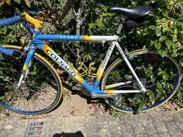 Rennrad Colnago in Weiss-Blau-Gelb, toller Zustand