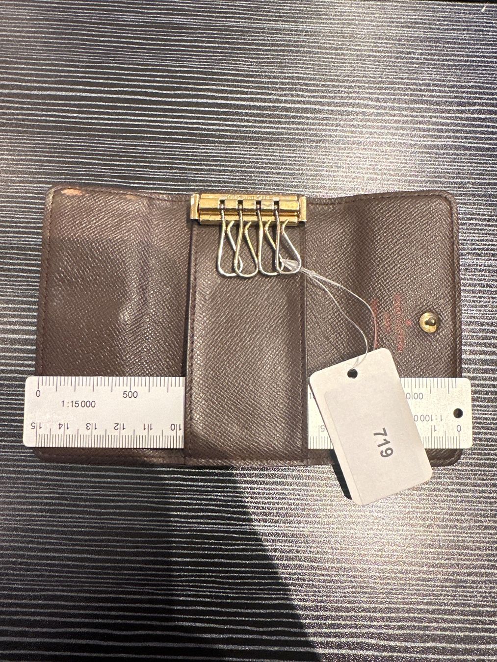 Louis Vuitton Portachiavi: Louis Vuitton Schlüsseletui - Nr. 719 – Usato da Hittnau venduto da LuxAndMore 2