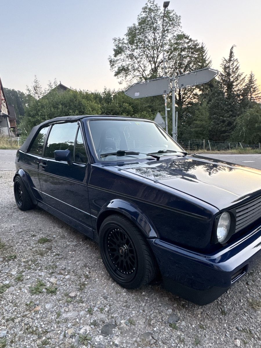 VW Autos: Vw Golf 1 Cabrio – D'occasion à Ganterschwil par CHERRYCO-04 1