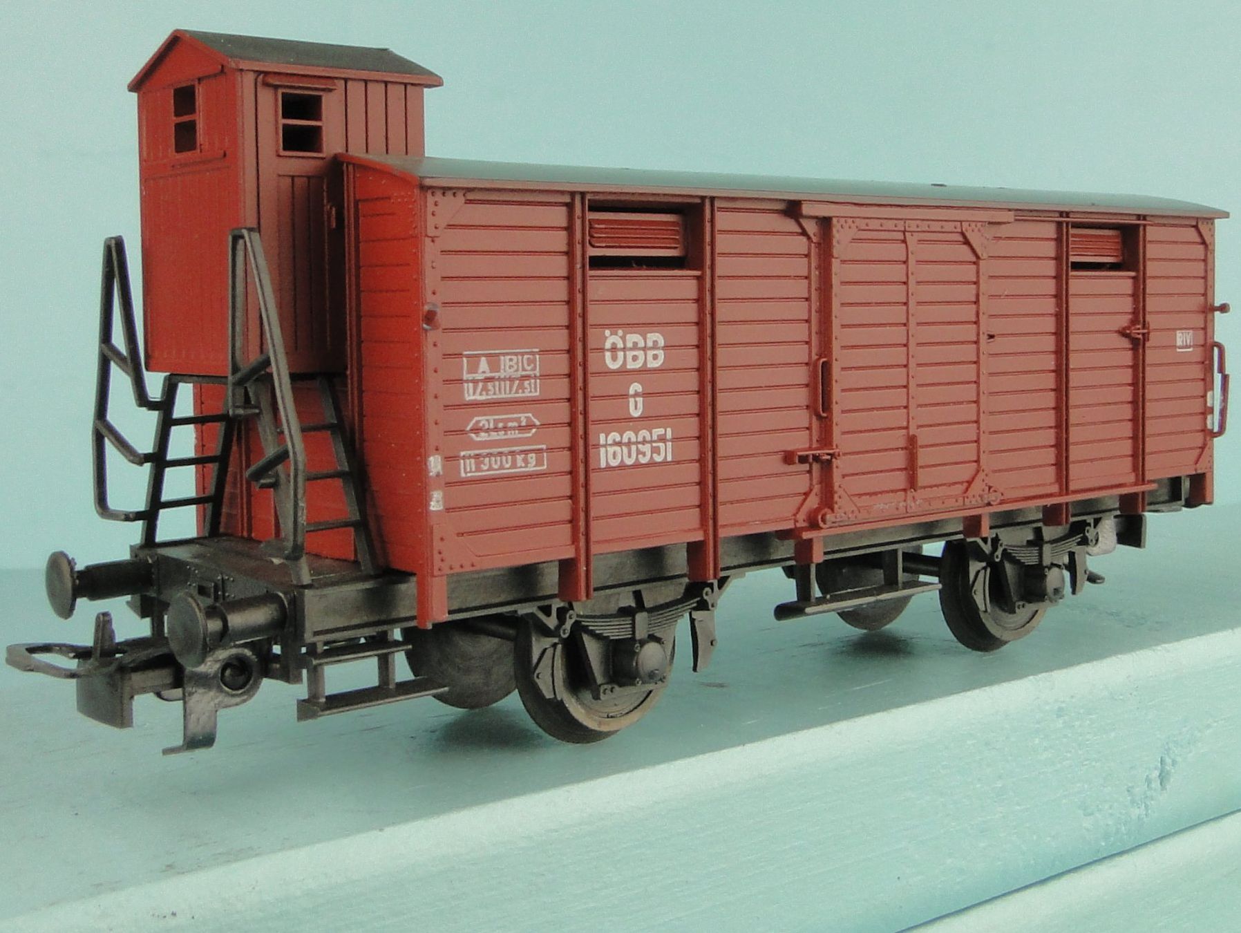 Liliput Modelleisenbahnen: Liliput ÖBB Wagen mit Bremserhaus – Gebraucht aus Bülach von cann11