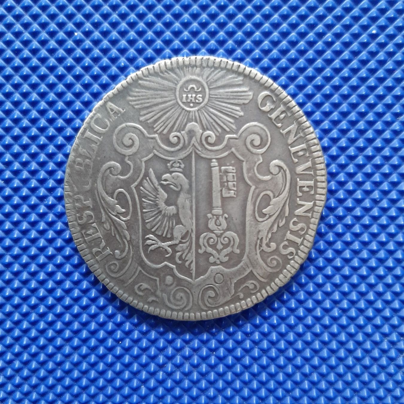 Tutti le monete: Thaler Genève 1723 RARE – Usato da Carouge GE venduto da cecob0909