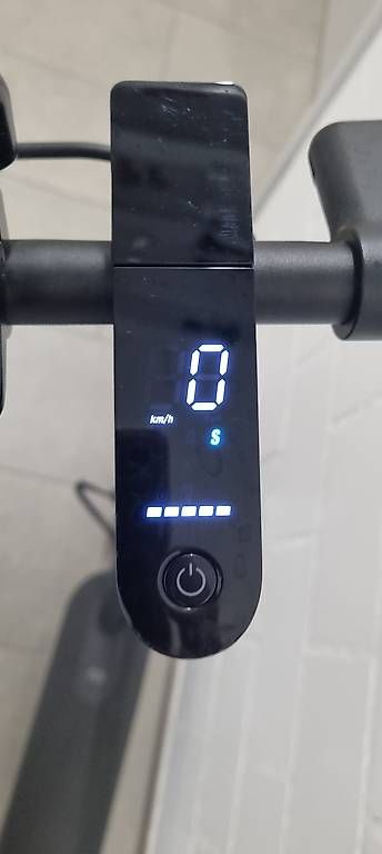 Kickboard: Xiaomi E-Scooter Pro 2 Swiss Edition – Gebraucht aus Ellikon an der Thur von Baltens 3