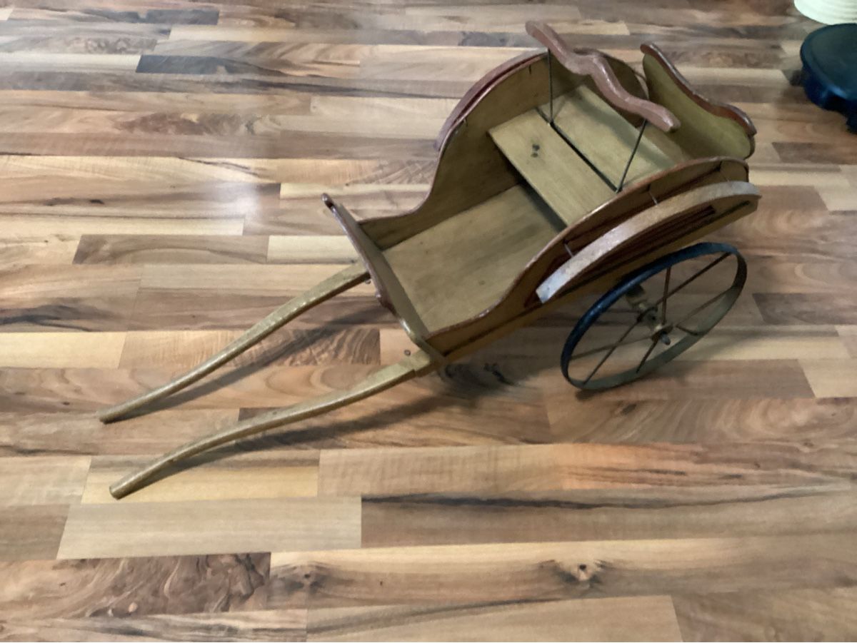 Giocattoli: ANTIKES  PFERD MIT ZIEHWAGEN UM 1900 – Usato da Münchenstein venduto da NoSu98 5