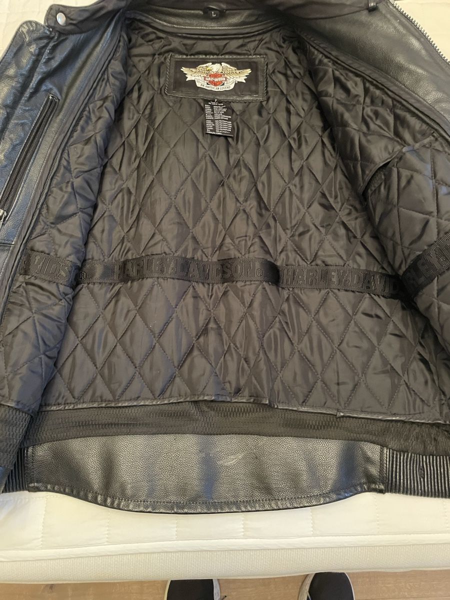 Harley-Davidson Jacken: Klassiker Lederjacke L Harley Davidson – Gebraucht aus Weiningen ZH von caca01 1