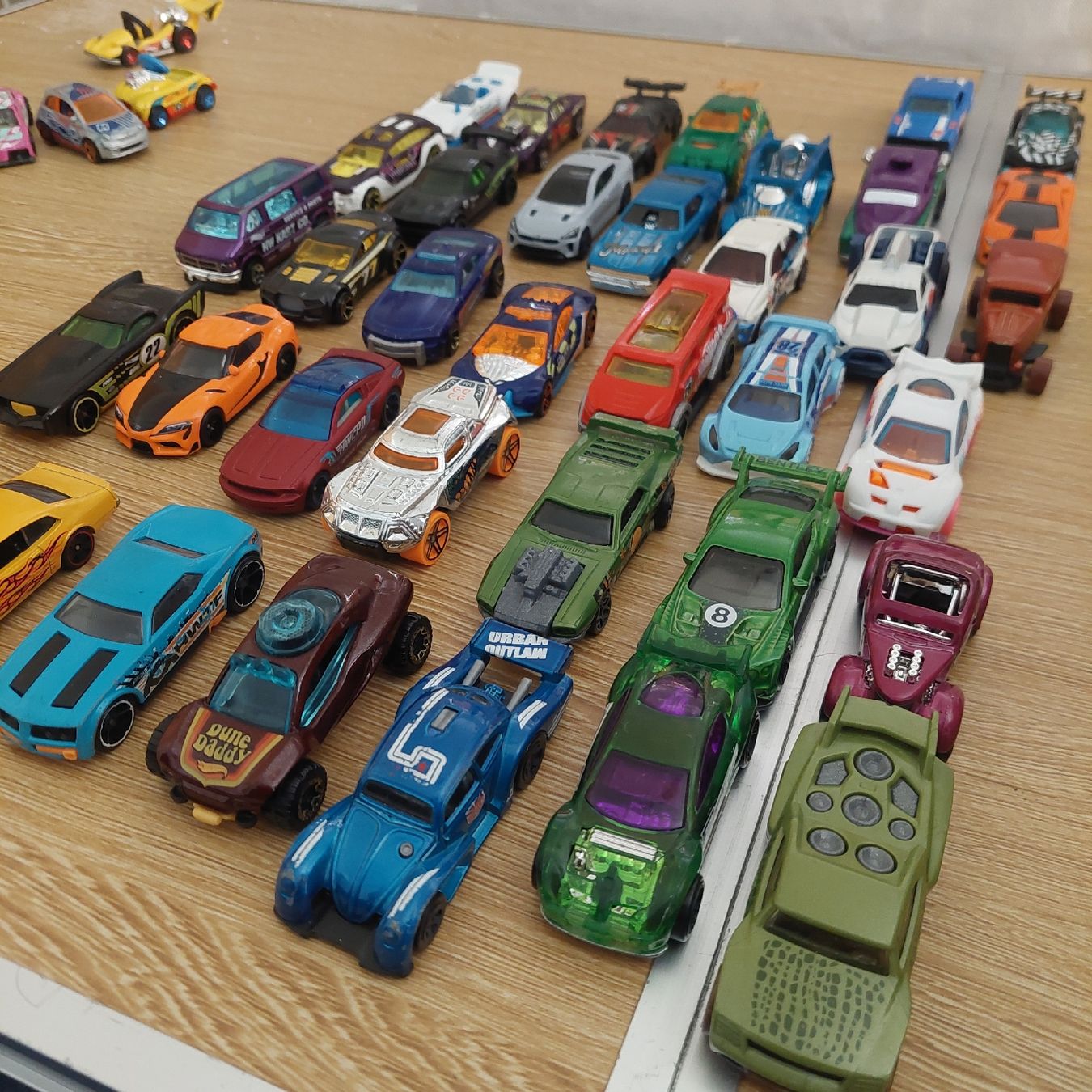 Hot Wheels Spielzeuge: Hot Weels 100 Stk.  – Gebraucht aus Belp von masterdriftking 8