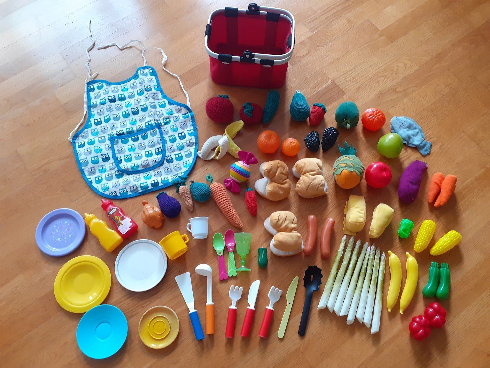 Jouets: Korb mit spiel Esswaren – D'occasion à Dübendorf par Fip05