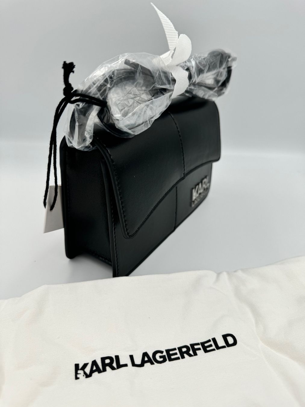 Karl Lagerfeld Borse da donna: Karl Lagerfeld Tasche schwarz – Nuovo e nell'imballaggio originale da Wiedlisbach venduto da Sistershop 2