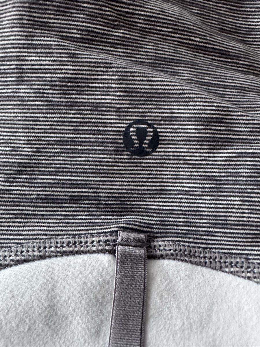 Lululemon Jacken: Lululemon Jacke/Pulli Grösse 6 – Gebraucht aus Zürich von ImaShela 3
