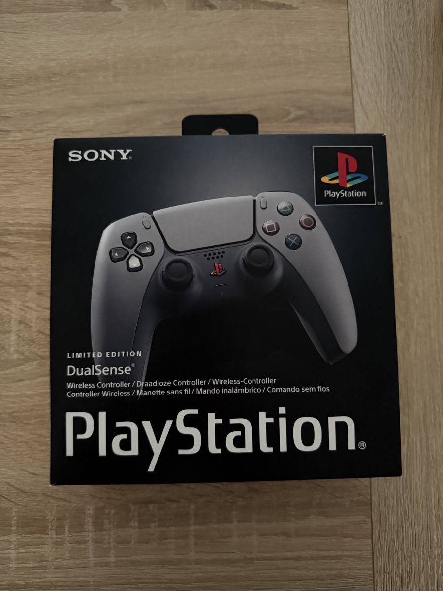 Sony Controller: SONY DualSense Wireless-Controller - 30th Anniv. Ltd. Ed – Nuovo e nell'imballaggio originale da Herbetswil venduto da Modano09
