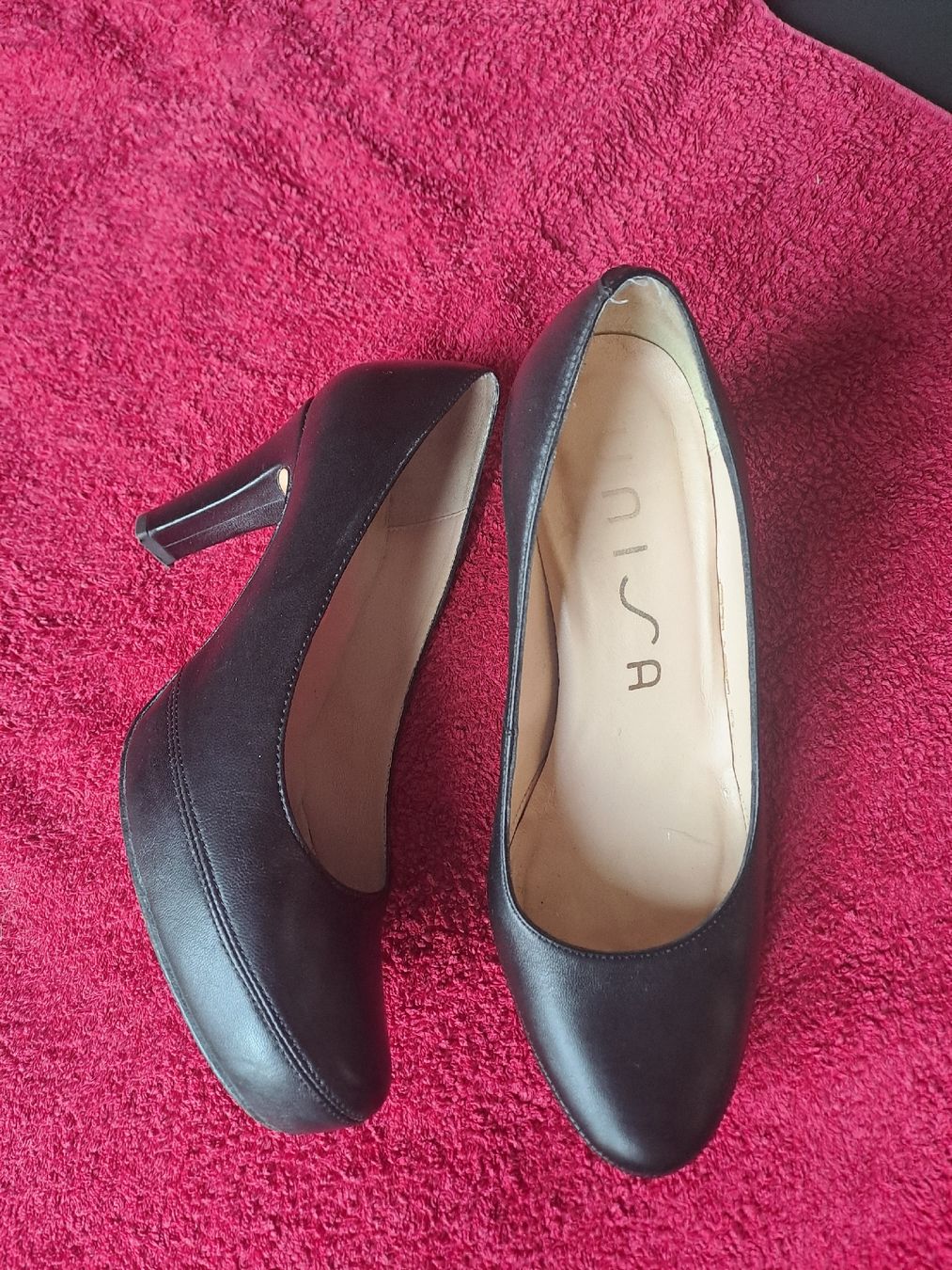 Chaussures femmes: Scarpa nera numero 38 – D'occasion à Soazza par ant_p867