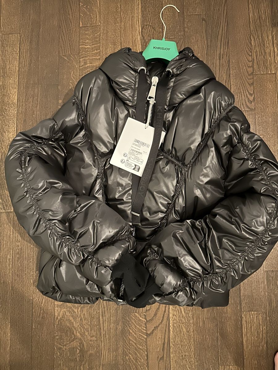 Giacche: Khrisjoy PUFF KHRIS CLOUD × 1 – Nuovo e nell'imballaggio originale da Zürich venduto da LVfan