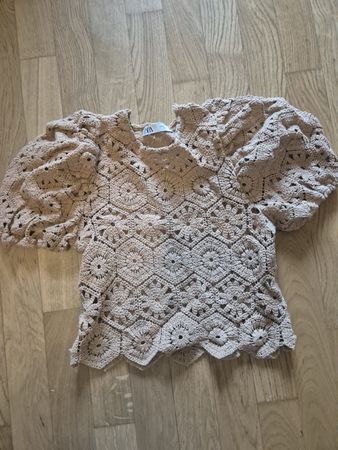Zara crochet top, size M